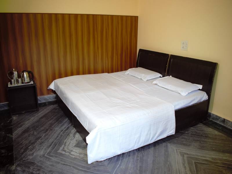 WhatsApp Image 2025-10-20 at 23.04.53_c95f578a